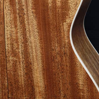 Martin Custom Shop 00-18 Style Premium Mahogany / Bearclaw Engelman image 8