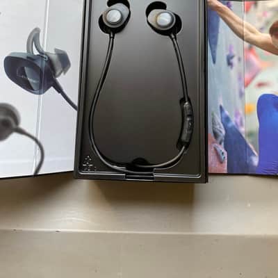Bose Soundsport Wireless Headphones image 2