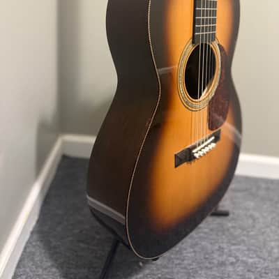 2014 Blues Creek 000-28, Brazilian Rosewood/Adirondack Spruce image 3