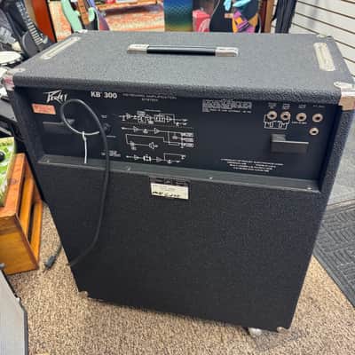 Peavey KB300 BW 300-Watt 1x15" Keyboard Amplification System with Horn 1980s - Black image 2