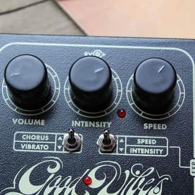 Electro-Harmonix Good Vibes Modulator image 7