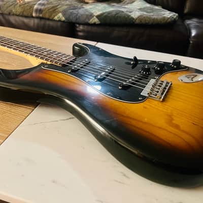 Fender Hardtail Stratocaster with Rosewood Fretboard 1979 - Sunburst image 6