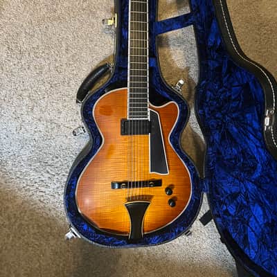 Megas Athena 7 String Archtop Autumn Burst image 4