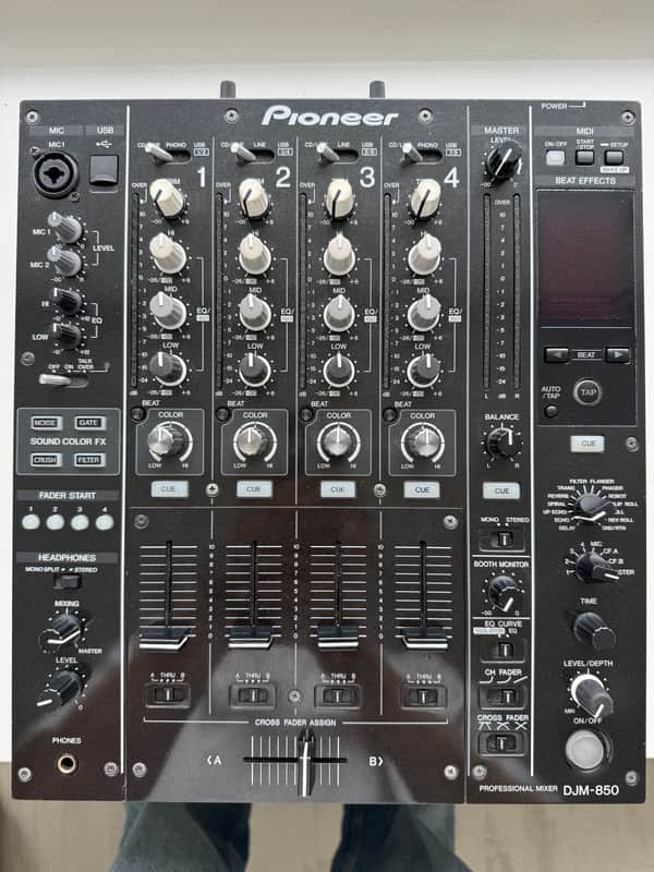 Pioneer DJM 850 2012 image 1