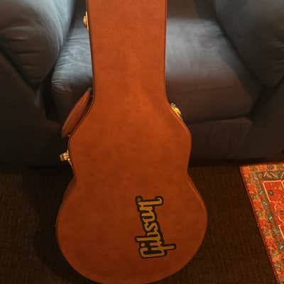 Gibson  Studio image 6
