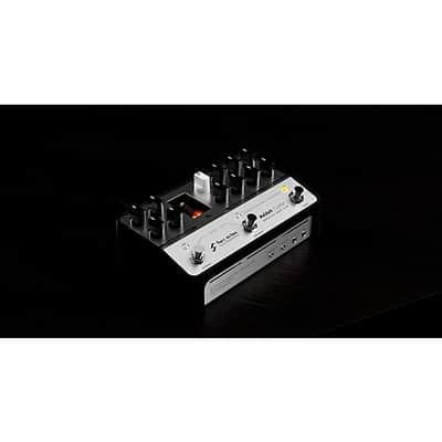 Two Notes AUDIO ENGINEERING ReVolt 3-Channel All-Analog Guitar Simulator Pedal 2024 - SILVER/BLACK image 1