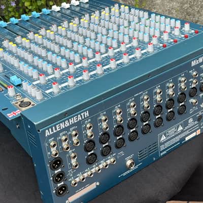 Allen & Heath MixWizard WZ3 20S 12-Channel / 20-Input Stereo Mixer 2004 - 2013 - Blue image 11