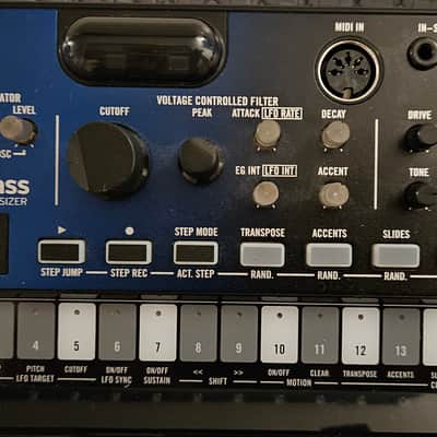 Korg Volca Bundle: Beat, Nubass, Keys, Modular, Sample2, ×2 Mix + Fonik Rack. Sinc and Audio cables, power supplies included. image 6