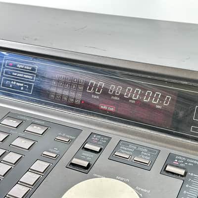 Technics SL-P1300 Compact Disc CD Player SL-P1300 image 3