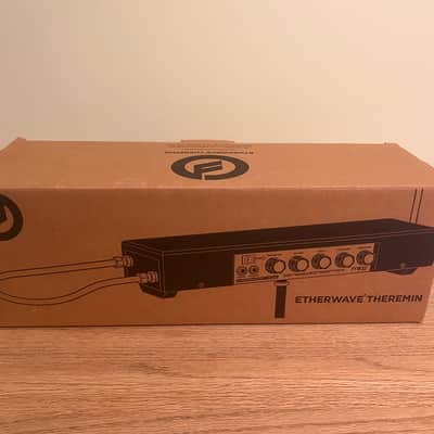Moog Etherwave Plus Theremin + Extras image 9