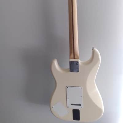 Fender Ed O'Brien Artist Series Signature EOB Stratocaster 2018 - 2025 - Olympic White image 5