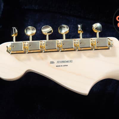 2025 Fender MIJ Japan Traditional ’60s Jazzmaster Black Pearl Matching Headstock Gold Hardware HSC image 8
