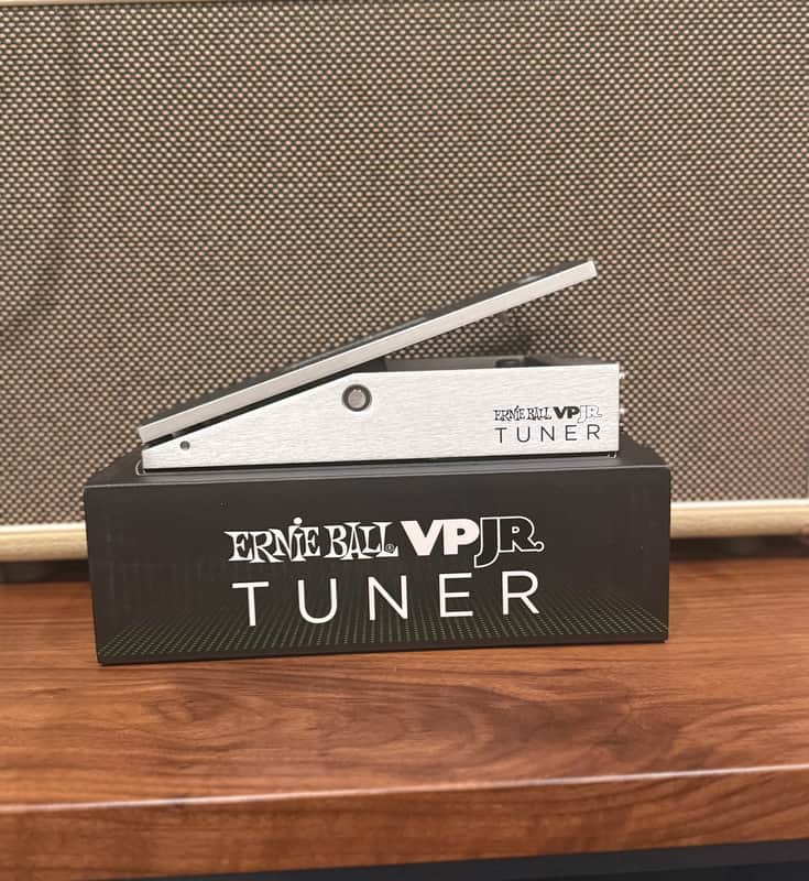 Ernie Ball VPJR Tuner