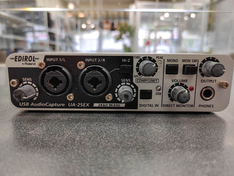 Roland Edirol USB Audio Capture UA-25EX Anondized Interface -Silver image 1