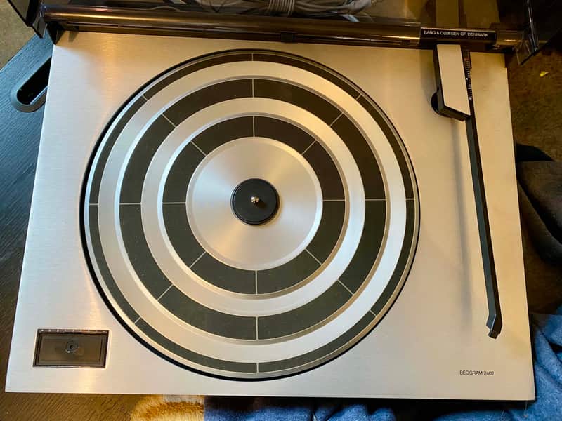 Bang & Olufsen Beogram 2402 - FOR PARTS image 1