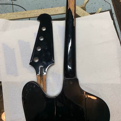 Epiphone Thunderbird classic 2019 Black image 3