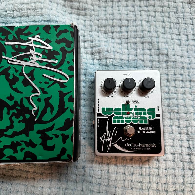Electro-Harmonix Walking On The Moon Andy Summers Signature Flanger / Filter Matrix