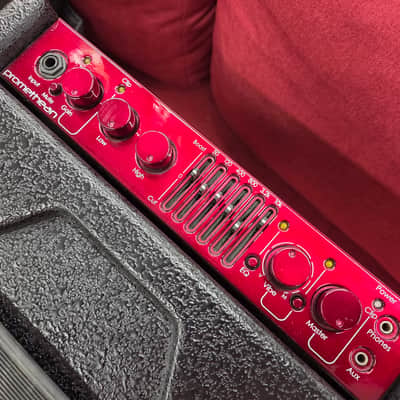 Ibanez Promethean P5110 1x10 Bass Combo with Gignag - Black/Red image 5