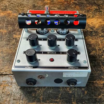 Electro-Harmonix English Muff'N Tube Distortion / Preamp 2005 - 2021 - Silver / Red / Blue image 5