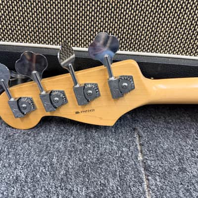 Fender American Standard Jazz Bass 2009 - Sunburst image 10