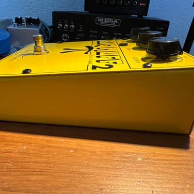 Electro-Harmonix / JHS Third Man Hardware Big Muff 2 Dual Op-Amp Fuzz 2026 - Yellow image 2