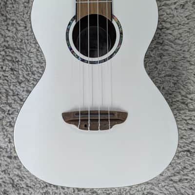 Luna Model UKE HAU T Tenor Size All White Ukulele with Gig Bag image 3