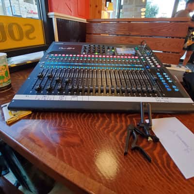 Allen & Heath QU-24 Digital Sound Board 2019 - Present - Black image 5