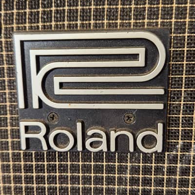 Roland VGA-5 V-Guitar 2-Channel 65-Watt 1x12" Digital Modeling Guitar Combo image 2