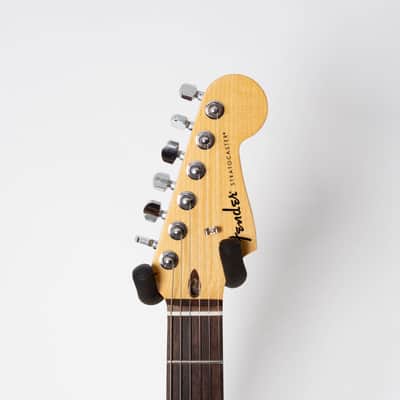 Fender Standard Stratocaster 2025 3-Color Sunburst image 3