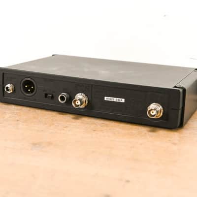 Shure ULXS4 Wireless Receiver - M1 Band: 662-698 MHz (NO POWER SUPPLY) CG0123Y image 5