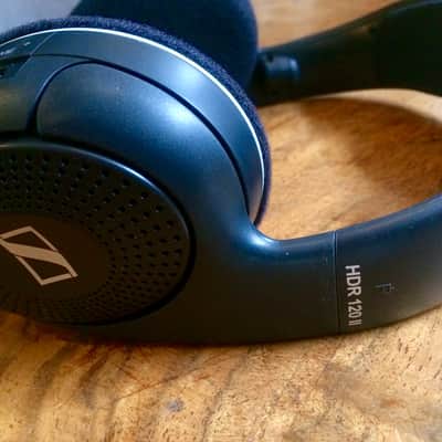 Sennheiser RS 120-II Wireless RF headphone system image 6