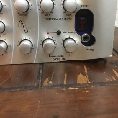 Swr Mo Bass 90s with by pass pedal Platinum/ royal blue excellent image 6