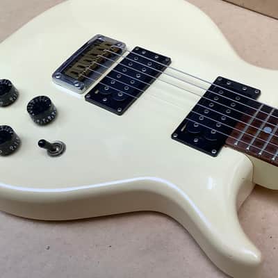 Washburn Raven vintage Guitar made in Japan 80’s image 6