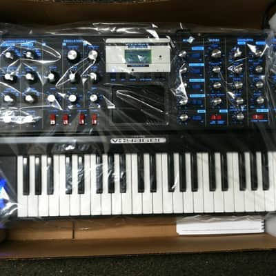 Moog Minimoog Voyager Electric Blue Analog Synth V3 New //ARMENS//