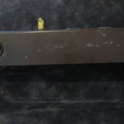 Hammond Outlet box with 2-pin AC input, (1) 5-pin, (2) 6-pin Leslie connectors image 5