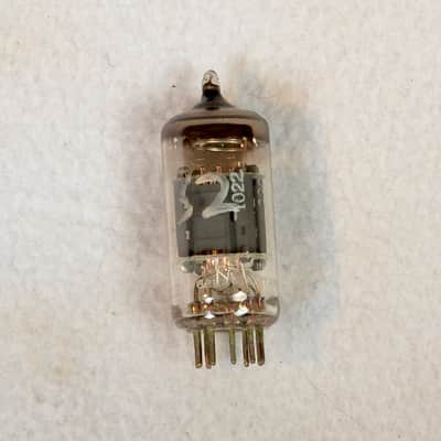 Mullard ECC83/ 12AX7 - Tests good image 4