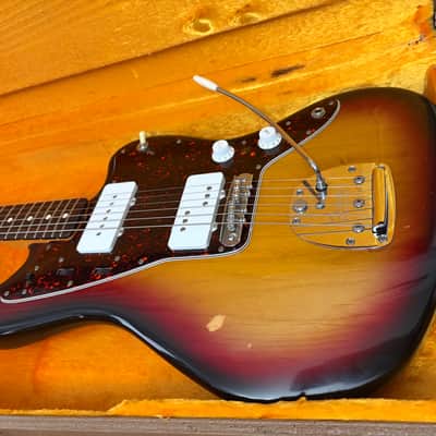 Fender American Vintage '62 Jazzmaster 2000 - 2012 - 3-Color Sunburst image 2