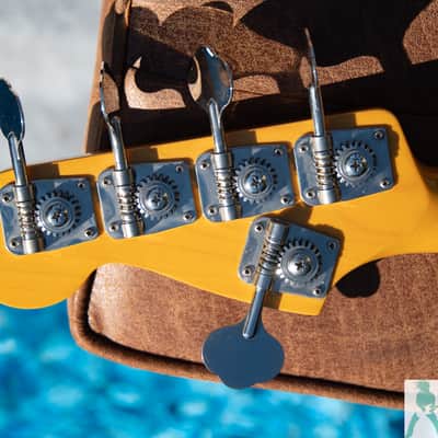 Road Warrior! - 5 String Fender J Craft JBV - '62 Style Jazz Bass Reissue - Crafted in Japan - Pro Set Up w Perfect Frets/Action/Intonation - MOJO Drip 100% image 4