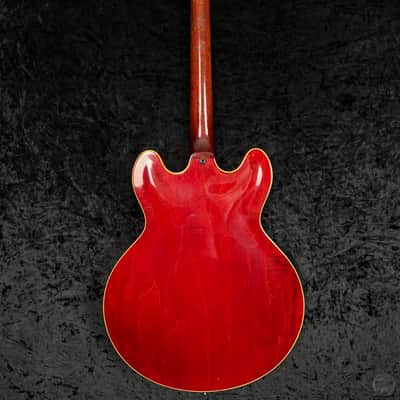 Gibson ES 330 TD from 1969 in cherry red finish with case image 2