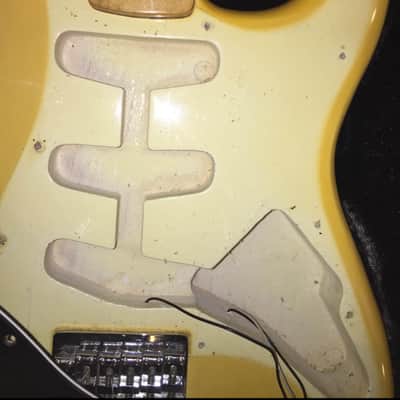Fender Stratocaster Hardtail with 3-Bolt Neck, Rosewood Fretboard 1971 - 1977 - Olympic White image 6