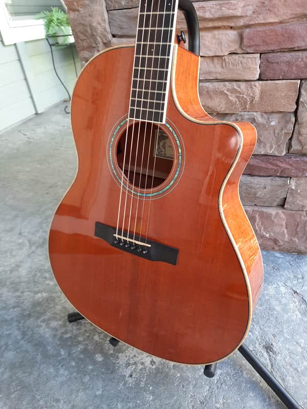 USA Larrivee LV-05 MH Mahogany Top A/E image 1