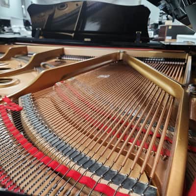 Yamaha GC1 Piano in Polished Ebony * Mfg 2004 in Japan * Free 1st floor delivery in NJ! image 4