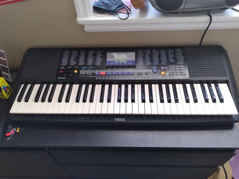 Yamaha PSR 190 Black image 1