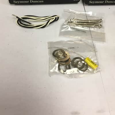 Seymour Duncan Active EQ Bass Pickups AJJ-1 Neck and Bridge image 8