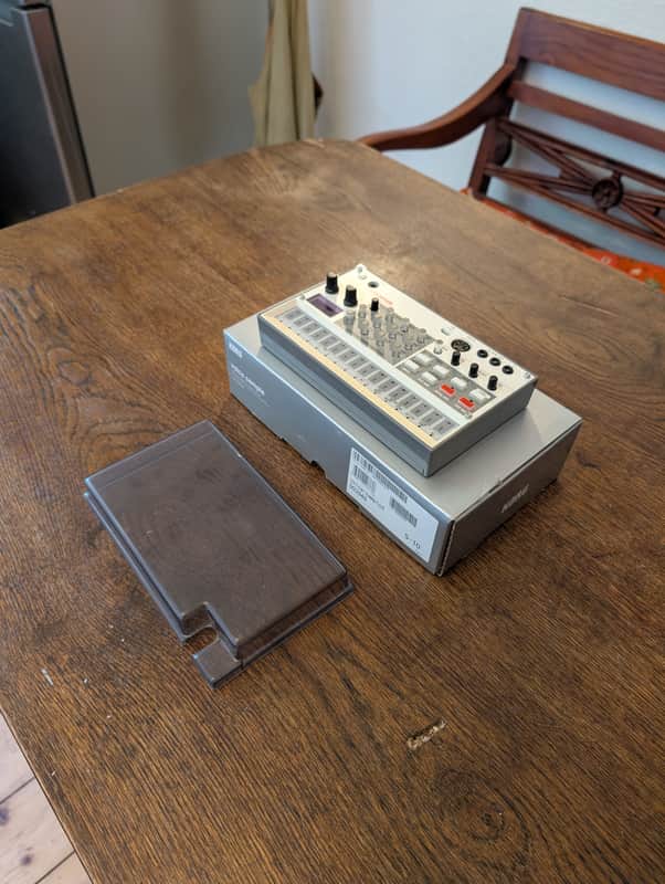 Korg Volca Sample 2 Digital Sample Sequencer 2020 - White image 1