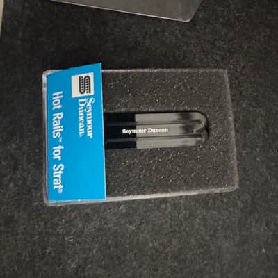 Seymour Duncan SHR-1b Hot Rails Strat Bridge Pickup 2010s - Black image 1