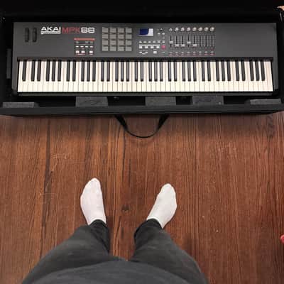 Akai MPK88 2010s - Black