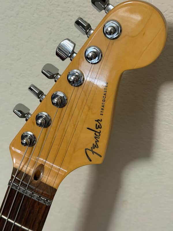 Fender American Deluxe Fat Stratocaster HSS 3 color Sunburst 1999-2003 - 3 color sunburst image 1
