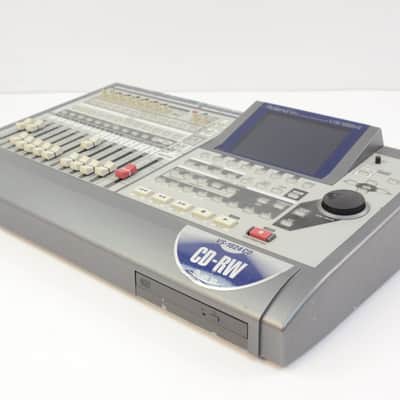 Roland VS-1824CD 24-Bit Digital Studio Workstation w/ VS8F-2