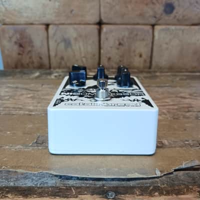 Catalinbread Nicompressor Pedal - Pearl image 2